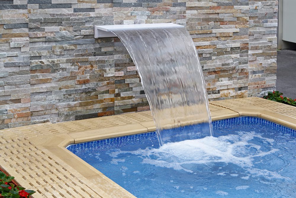 <strong>Como instalar cascata para piscina?</strong> 2 cascata 4