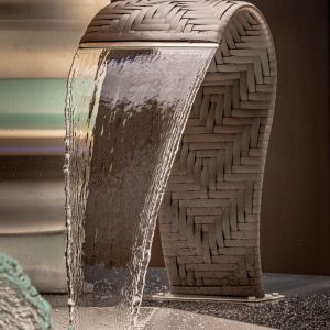 Cascata Naja 80 CM Média Revestida em Junco