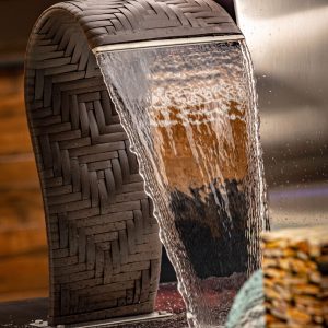 Cascata Naja Baby Revestida em Junco